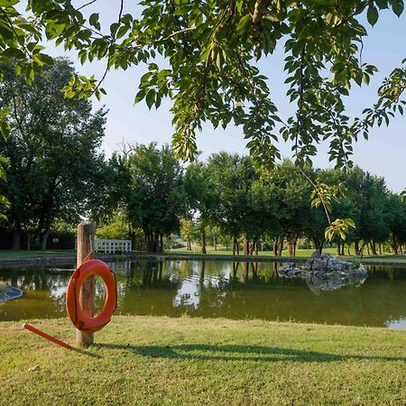 Bed and Breakfast Pannonia Golf & Country Club Alcsutdoboz Екстер'єр фото